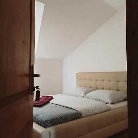 Motel Estrada Ostrozac *